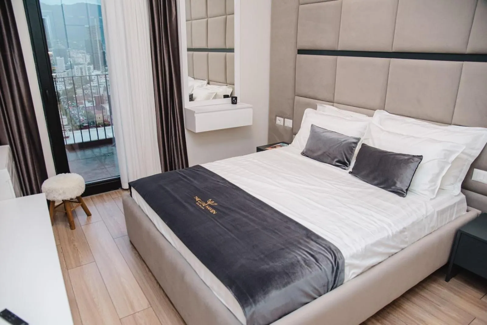 Luxe Haven Tirana B22 Διαμέρισμα 0*,  Αλβανία